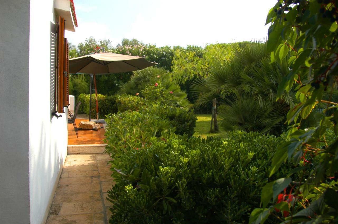 Villa Rosa Marina Buitenkant foto