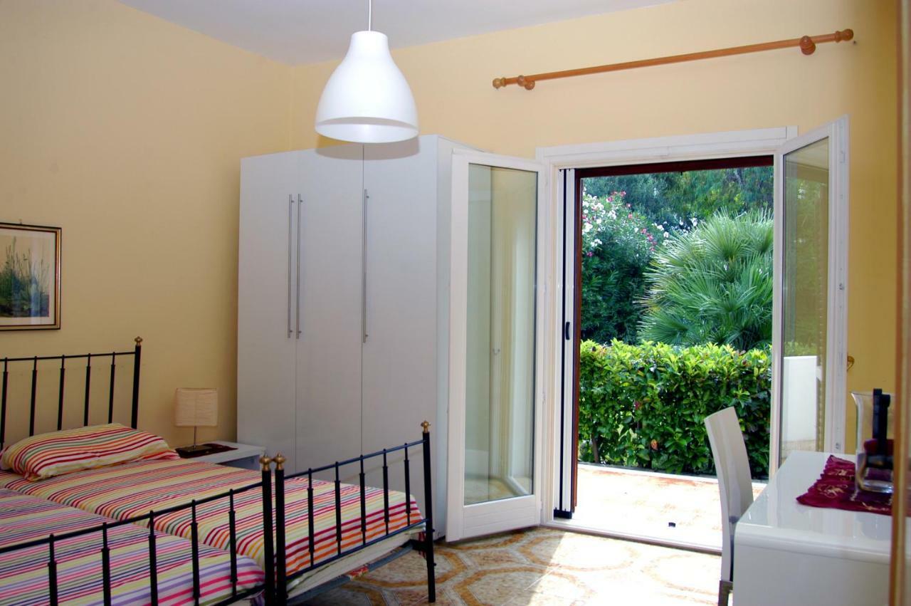 Villa Rosa Marina Buitenkant foto